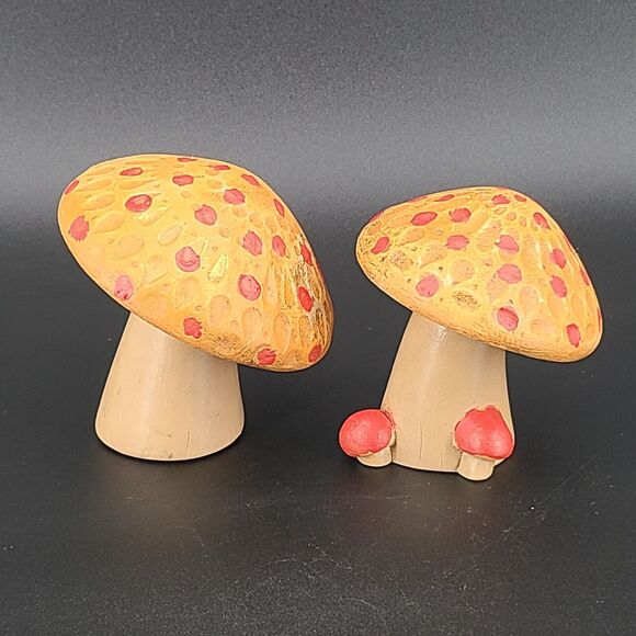 Vintage Studio Art Pottery Glazed Toadstools Mushrooms Set of 2 Tan Red Orange - Picture 1 of 5